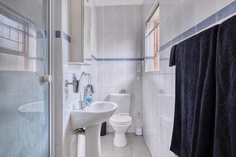 5 Bedroom Property for Sale in Port Elizabeth Eastern Cape
